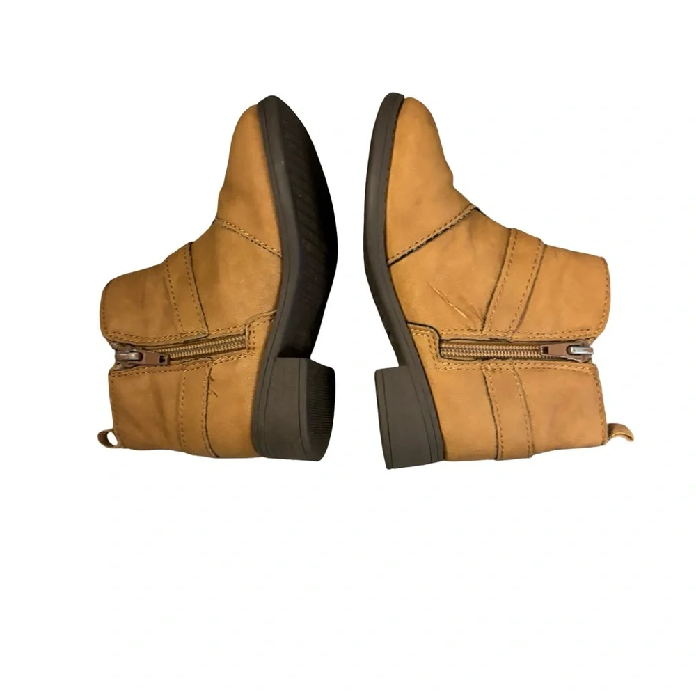 OshKosh B'gosh Little Kids Tan Ankle Booties Size 8M Toddler